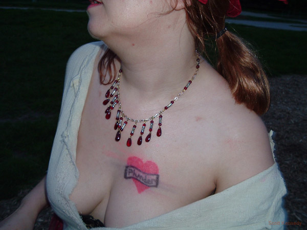 24_love_that_cleavage