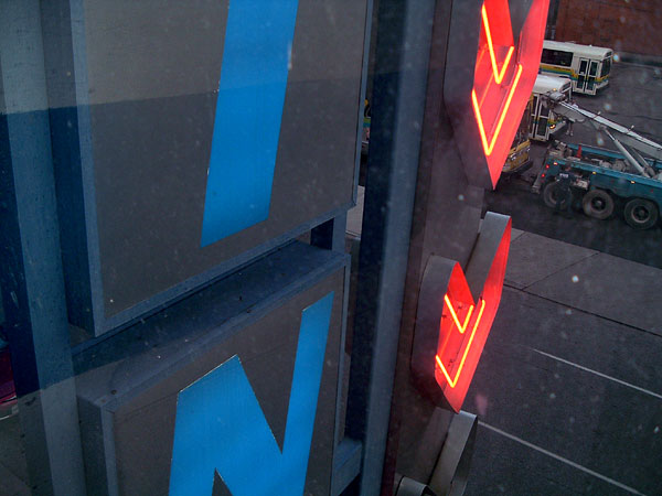 24_park_here